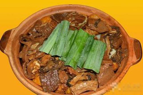 牛骨牛杂煲