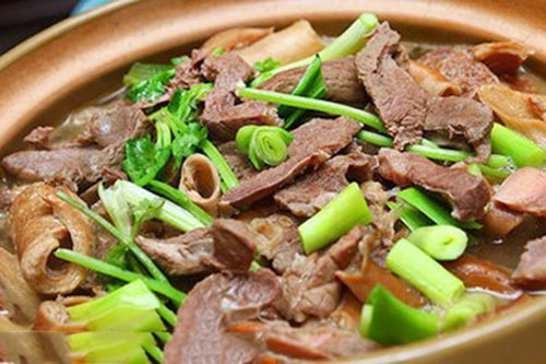 牛骨牛杂煲