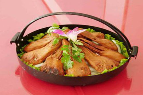 铁锅饭